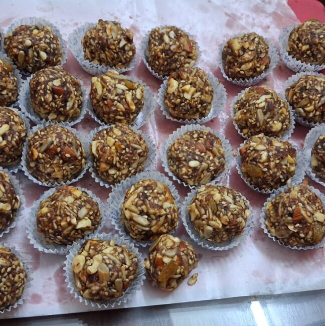 SFree Dry Fruit Laddu